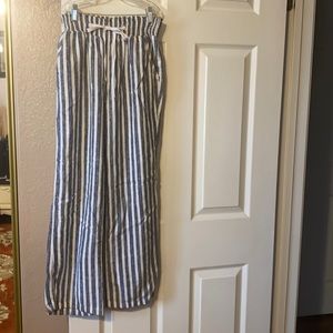 Ladies loose fit pants